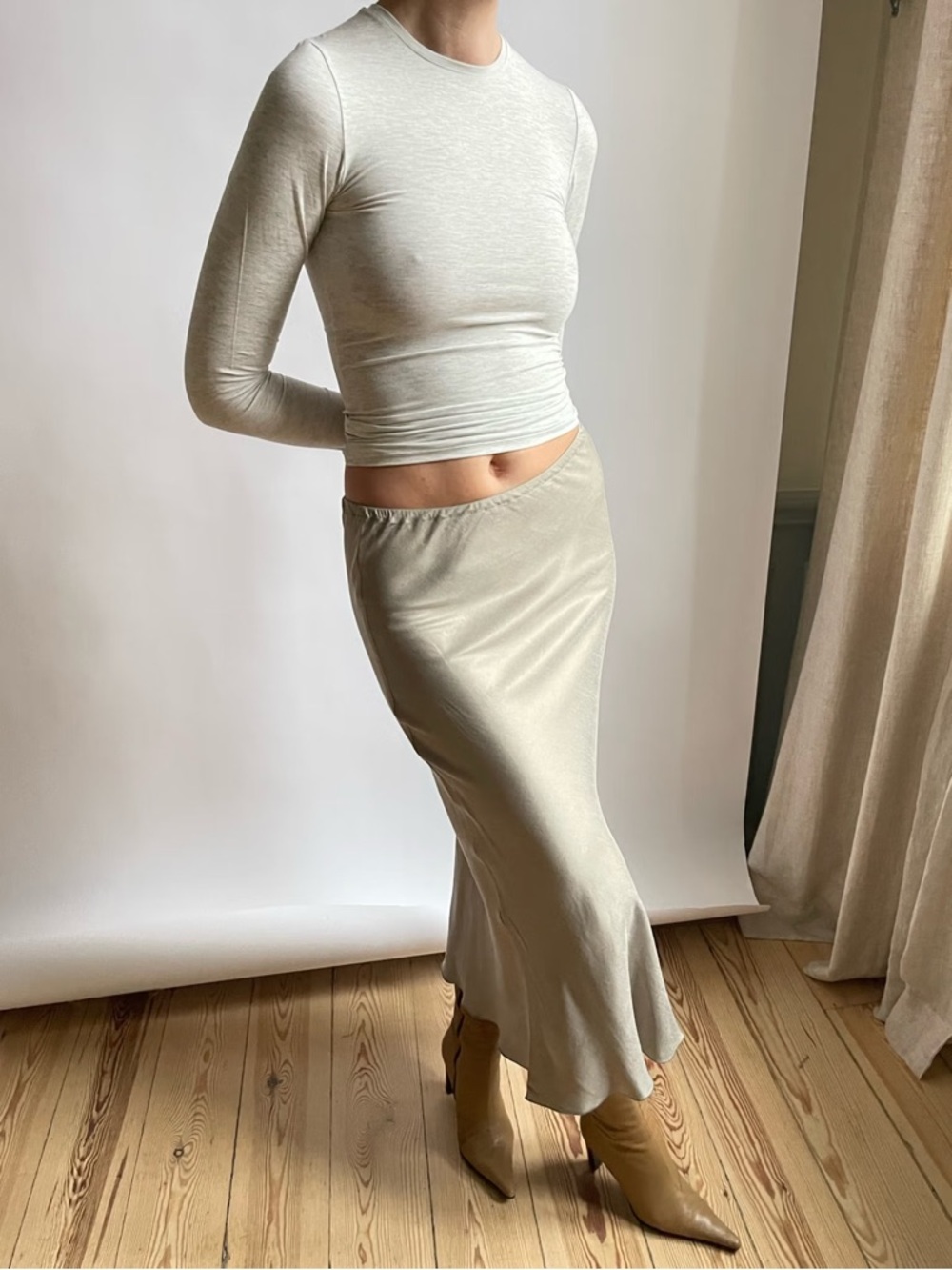 NEW NWT Djerf Avenue Dream midi skirt rain